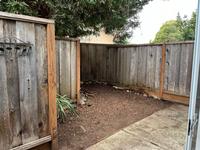 private yard/patio